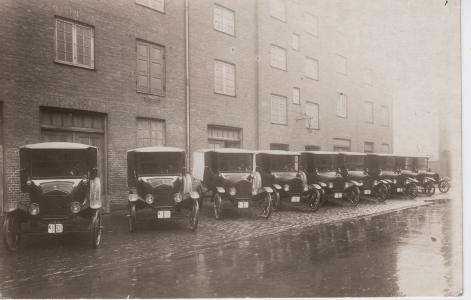 Ford T lastbiler klar til levering